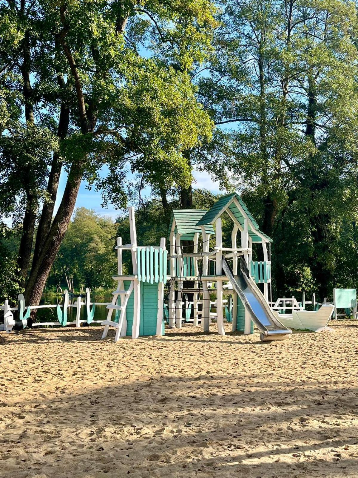 Lake Park Lagow 外观 照片